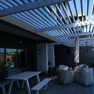 https://gordons-shore-luxury-apartments.hotels-capetown.com