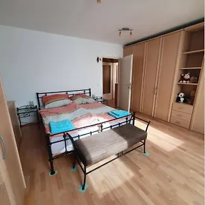 Sonnige Terassenwohnung Apartment