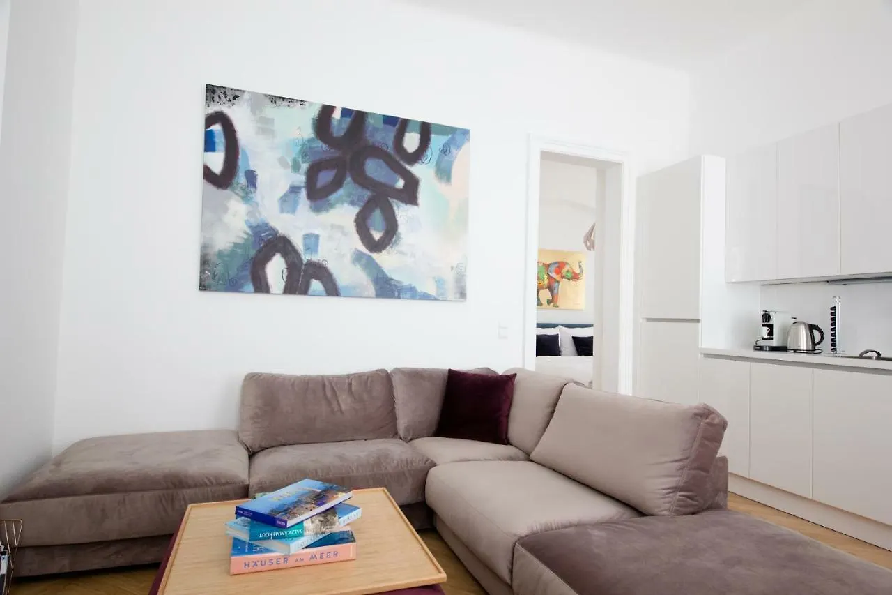Studio Apartments Opera - Mai'S Apartments Vienna 0*,  Austria