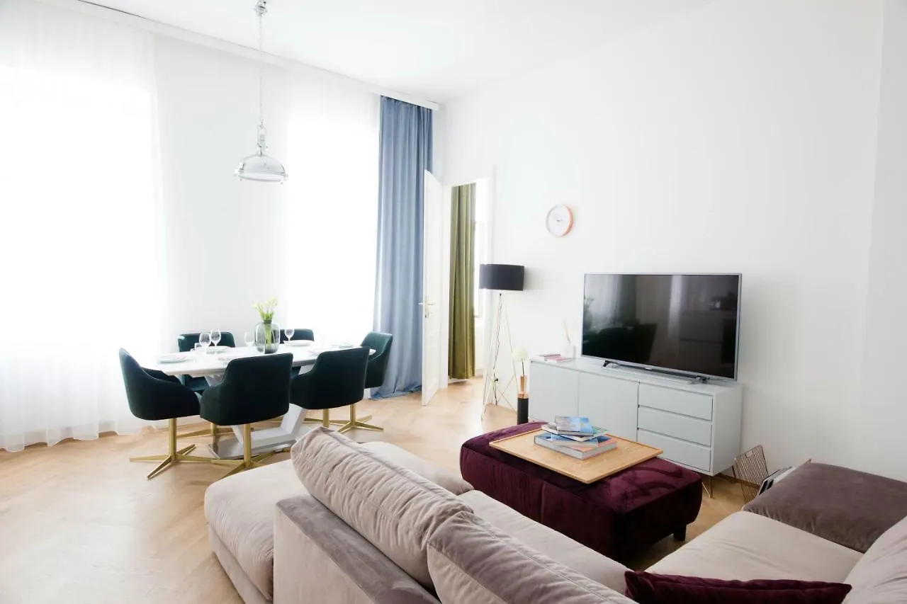 Studio Apartments Opera - Mai'S Apartments Wien 0*,
